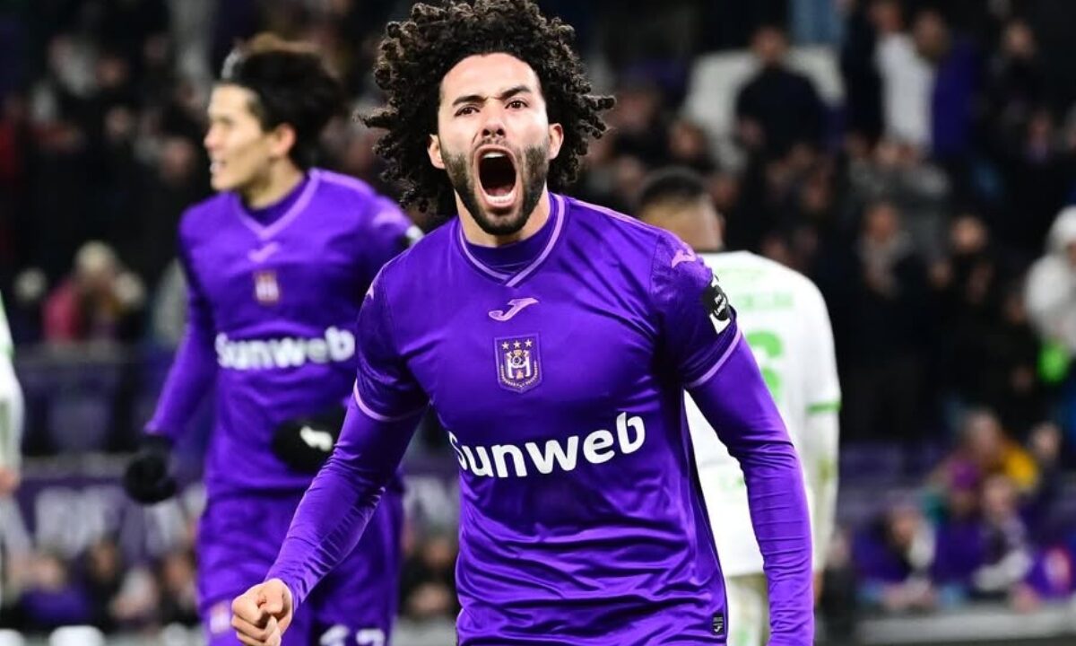 Chino Huerto marca 4 de 5 goles