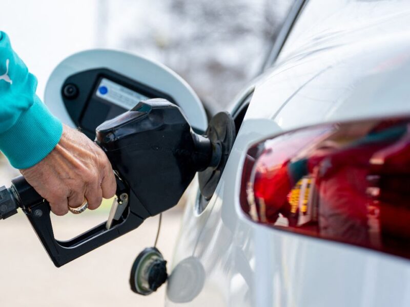 Cierran paso a combustibles desde Texas