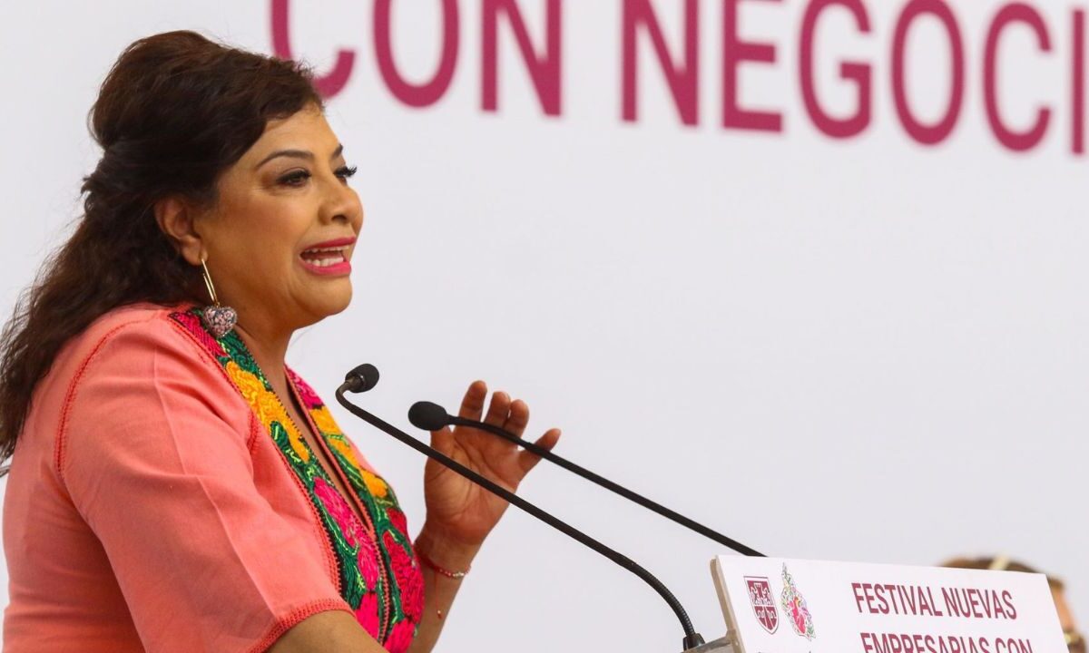 La jefa del Gobierno de la capital; Clara Brugada Molina.