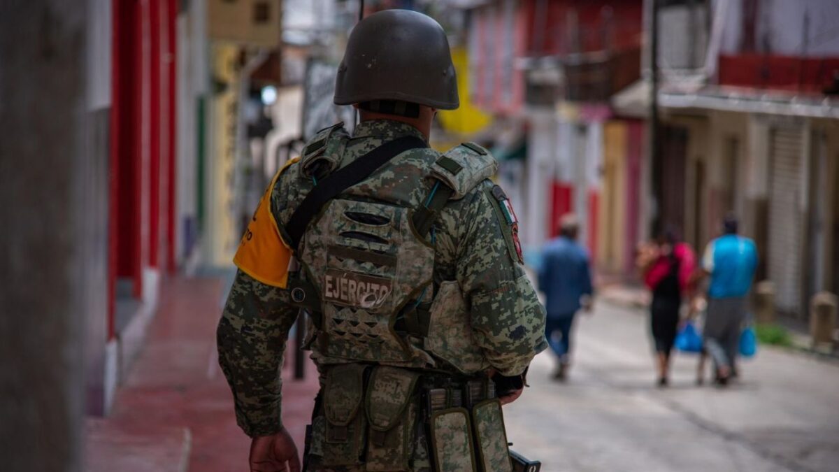 La CNDH emitió una recomendación a la Secretaría de la Defensa por uso excesivo de la fuerza contra personas migrantes en Chiapas.