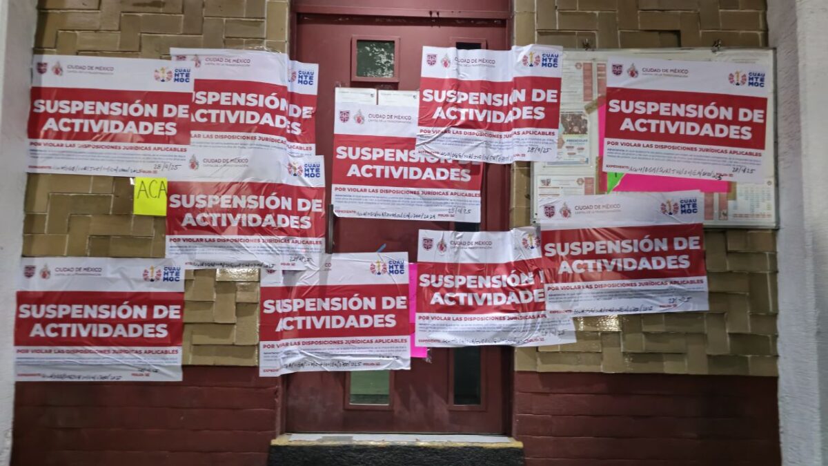 Invea colocó sellos de suspensión en la Academia Militarizada Ollin Cuauhtémoc; piden investigar denuncias interpuestas por alumnos y padres.