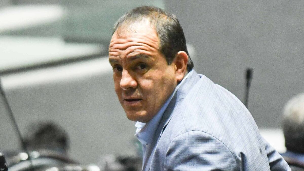 Director de procesos y exfutbolista, vinculado al exgobernador Blanco y hoy diputado de Morena autorizó los contratos