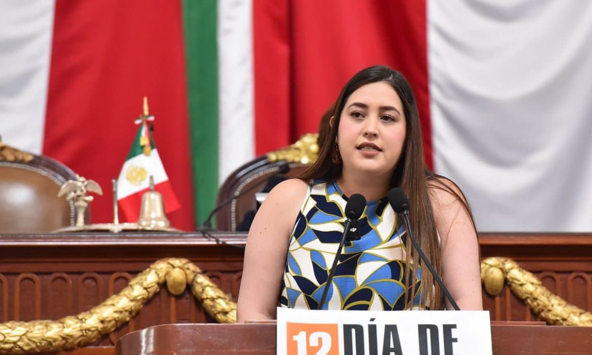 Movimiento Ciudadano en el Congreso capitalino, Luisa Ledesma, propuso el 12 de abril como "Día de los Animales" en la Ciudad de México.