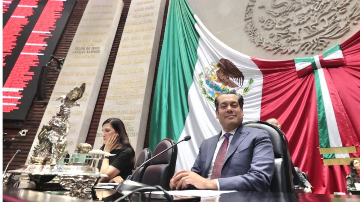 Sergio Gutiérrez citó a la próxima sesión a realizarse el 22 de abril en modalidad presencial, otorgando a diputados 11 días de vacaciones.