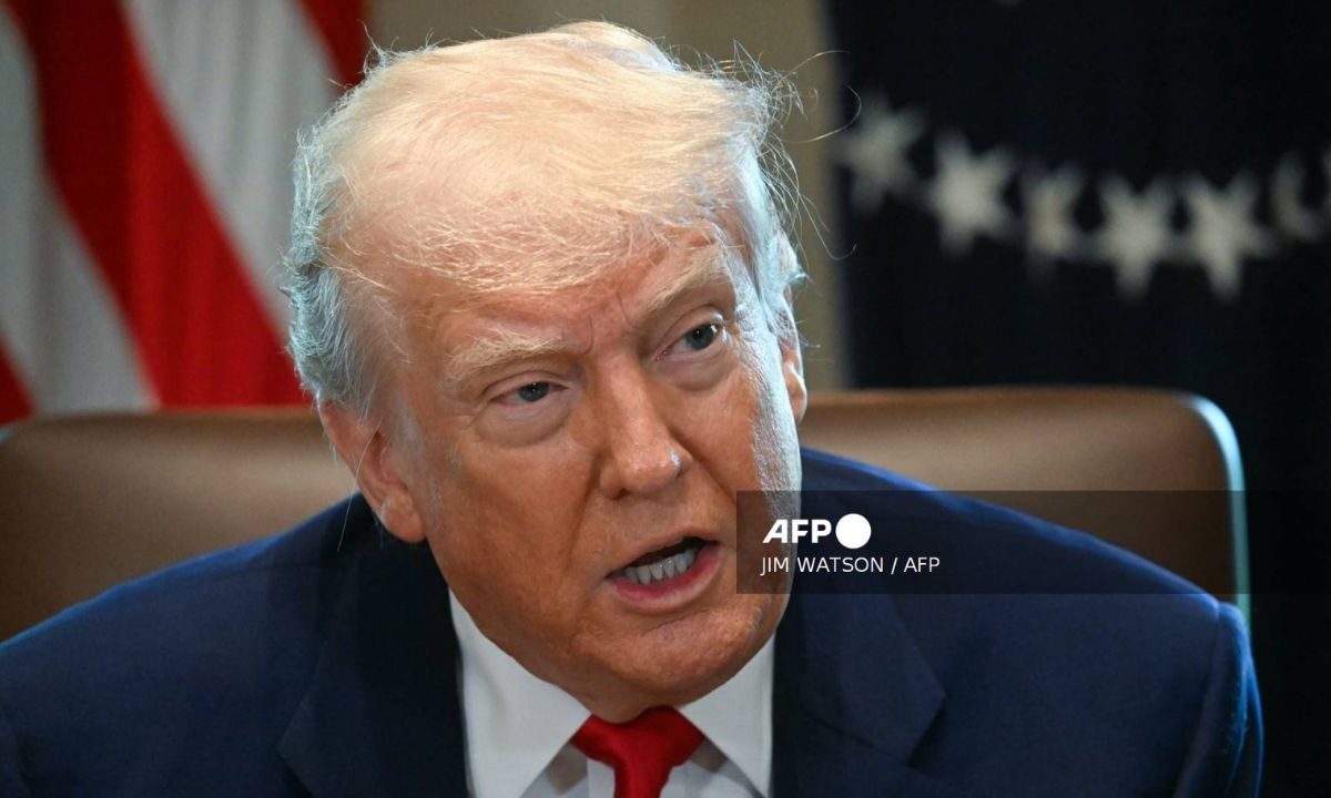 Donald Trump culpa a Biden por caída del PIB en EU
