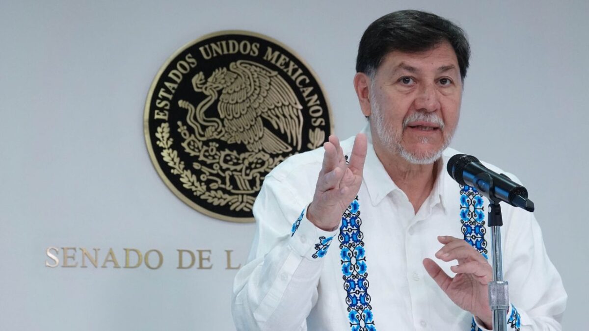 El documento reporta la posesión de un Volvo XC90 y otra CX90, con un valor de 650 mil pesos y 1.5 millones. 
