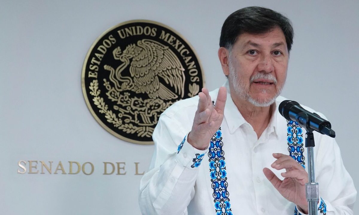 El documento reporta la posesión de un Volvo XC90 y otra CX90, con un valor de 650 mil pesos y 1.5 millones. 