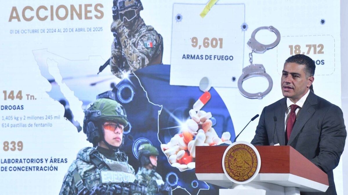 Omar García Harfuch indicó que el Ejército y Marina aseguraron más de 200 toneladas de sustancias químicas.