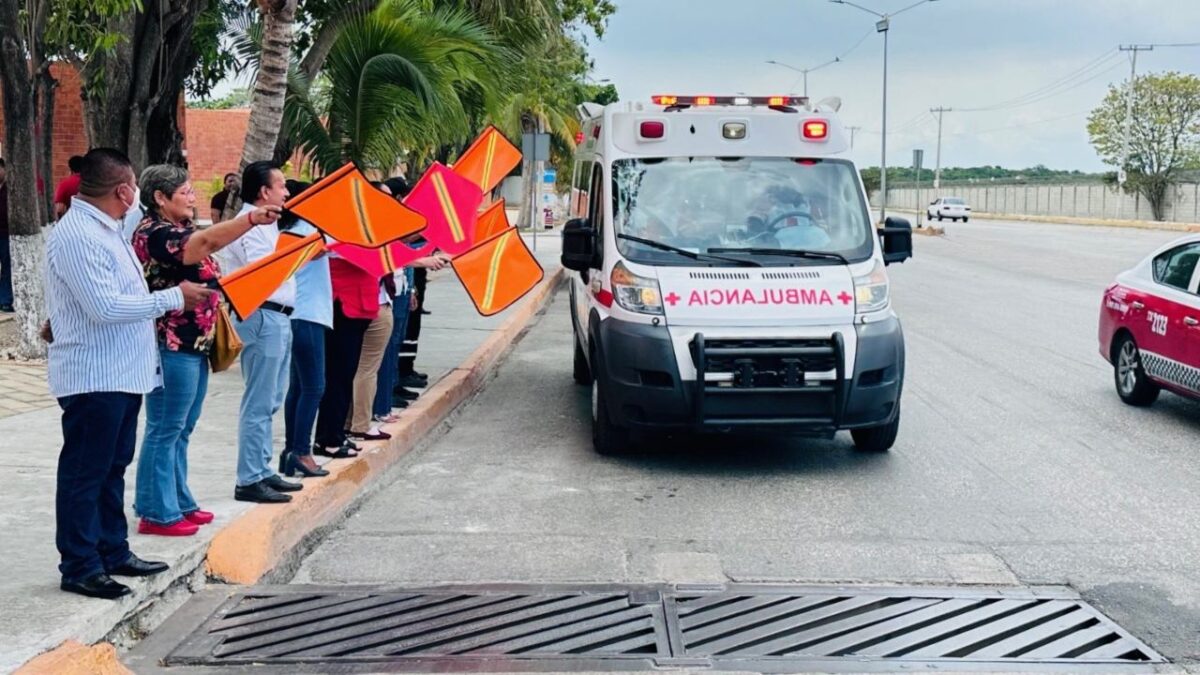 En el municipio de Carmen, Campeche, arranca el programa "vacaciones seguras" para evitar accidentes en carreteras.