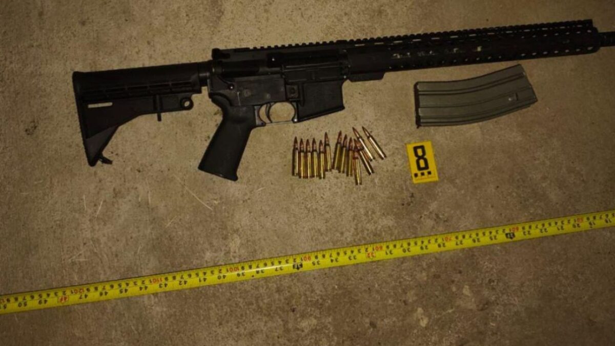 Autoridades estatales y federales aseguraron armas de fuego de alto poder en el municipio de San Luis de la Paz, Guanajuato. Esto a cargo de personal de la Secretaría de Seguridad y Paz estatal, en coordinación con la Fiscalía General del Estado (FGE), Secretaría de la Defensa Nacional (DEFENSA), Guardia Nacional (GN) y la Secretaría de Seguridad y Protección Ciudadana (SSPC).