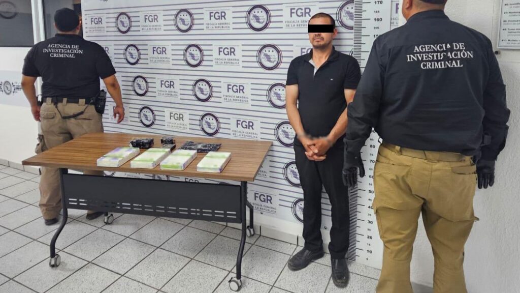 En Sonora, cae hombre con 4.5 kilos de fentanilo en un autobús. Noticias en tiempo real