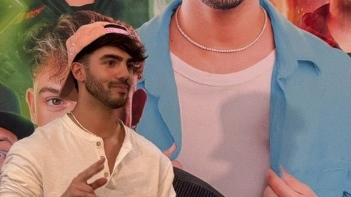 Fede Vigevani fue uno de los primeros youtubers en América Latina en realizar “series interactivas” donde los comentarios del público definían qué harían los personajes en el siguiente episodio.