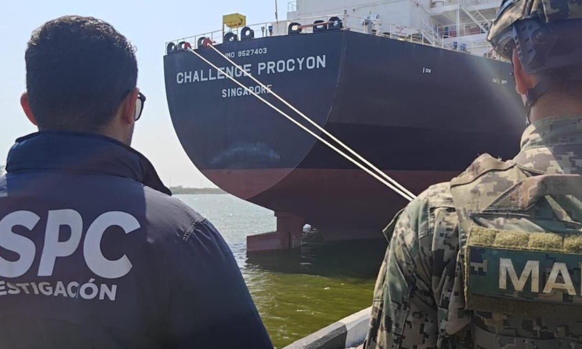 FGR va contra las agencias aduanales y los funcionarios por el buque huachicolero que arribó a Tamaulipas.