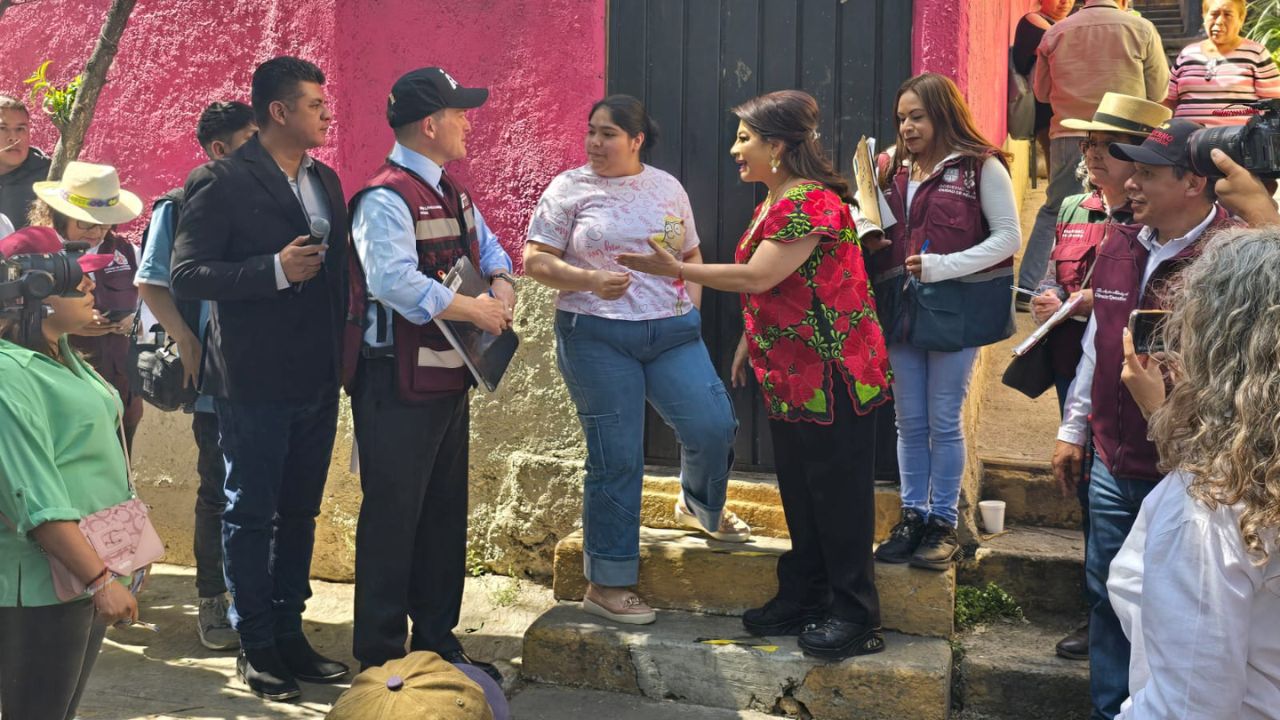 Autoridades del Gobierno CDMX y de la alcaldía ÁO, tuvieron una jornada de "Casa por Casa.