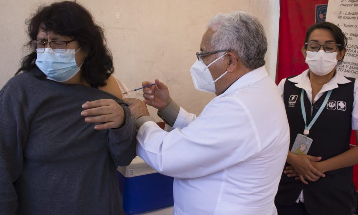 Una obligación de las autoridades, es garantizar la aplicación de medicamentos, dijo el legislador Andrés Sánchez. 