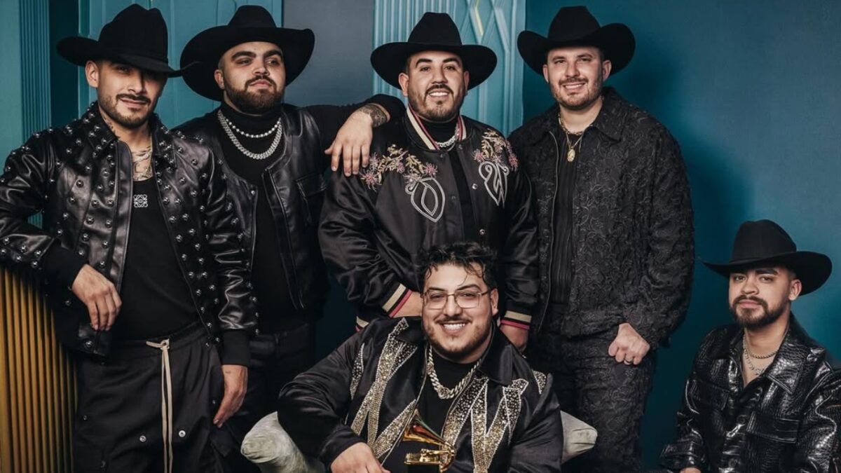 Grupo Frontero estrena su Tiny Desk Concert