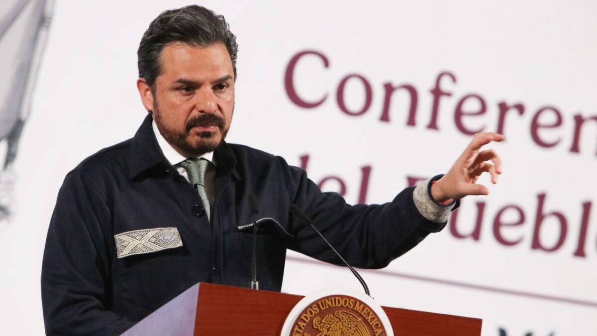Zoé Robledo, director general del Instituto Mexicano del Seguro Social (IMSS), adelantó que este martes, la Secretaría de Salud va a presentar una reporte sobre el desabasto de medicamentos y los casos de tosferina que hay en el país, en la conferencia matutina de la presidenta Claudia Sheinbaum.