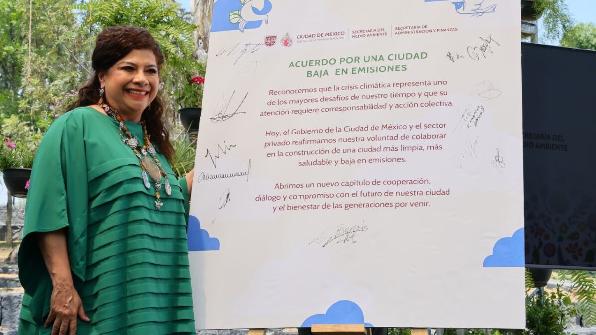 Clara Brugada aseguró que tendrá una reunión con vecinos de las colonias afectadas por olor a turbosina en la Gustavo A. Madero.