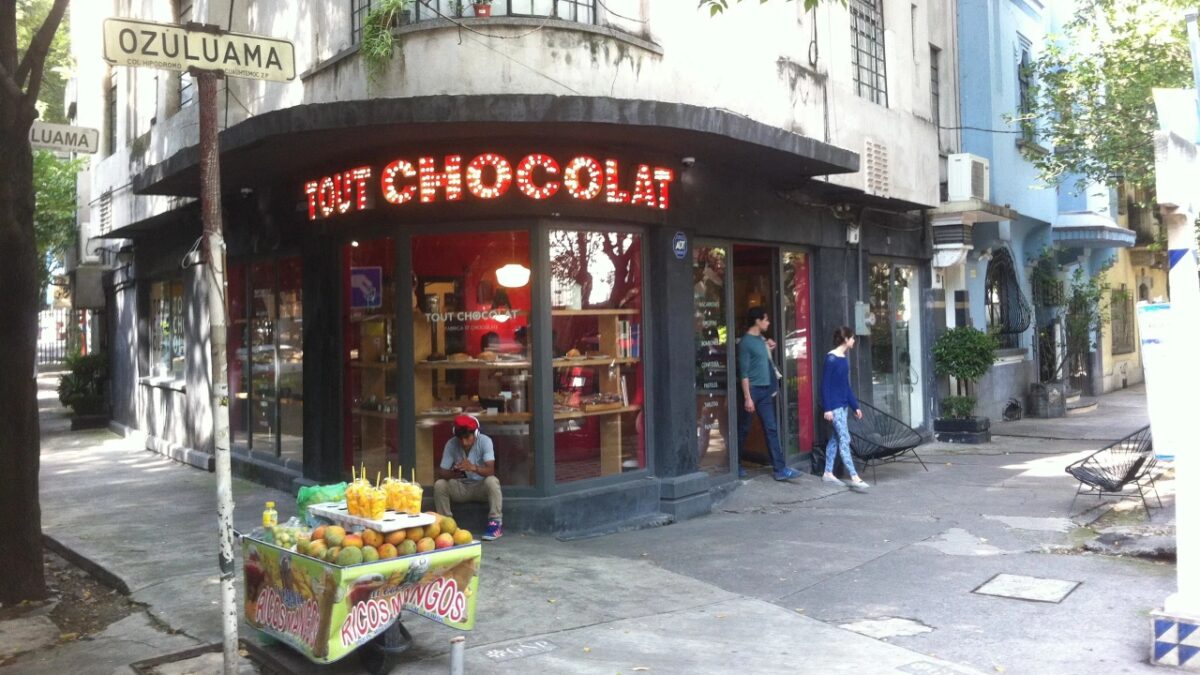 Joven se quita la vida en chocolatería de la Condesa