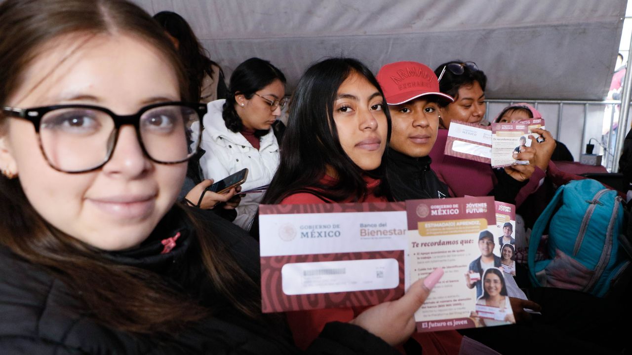 Algunos beneficiarios de las Becas para el Bienestar recibirán su tarjeta hasta pasando la elección judicial