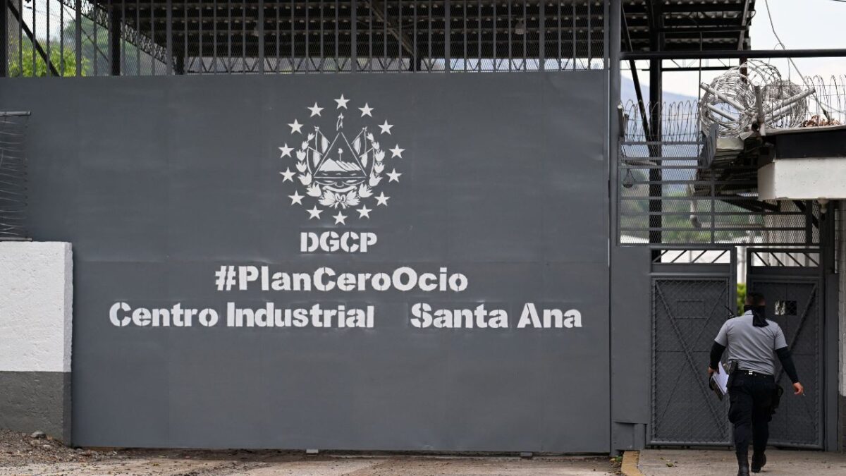 El Complejo Industrial Agrícola Penitenciario de Santa Ana, en El Salvador, es el lugar donde se encuentra preso Kilmar Abrego.