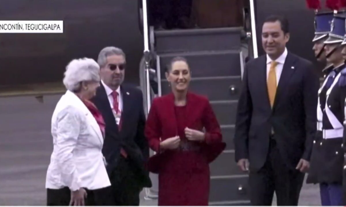 Llega Claudia Sheinbaum a Tegucigalpa, Honduras a la cumbre de la CELAC