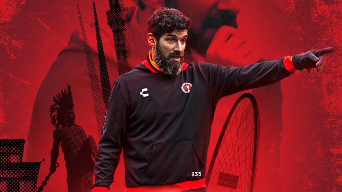 "El Loco" Abreu llega al banquillo de Xolos de Tijuana en sustitución de Juan Carlos Osorio.
