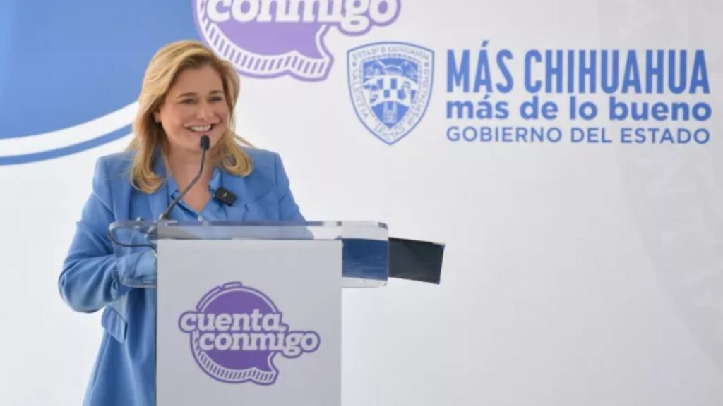 Maru Campos Galván, inauguró en la Junta Municipal de Agua y Saneamiento (JMAS) de Ciudad Juárez, un sistema de mil 235 módulos fotovoltaicos.