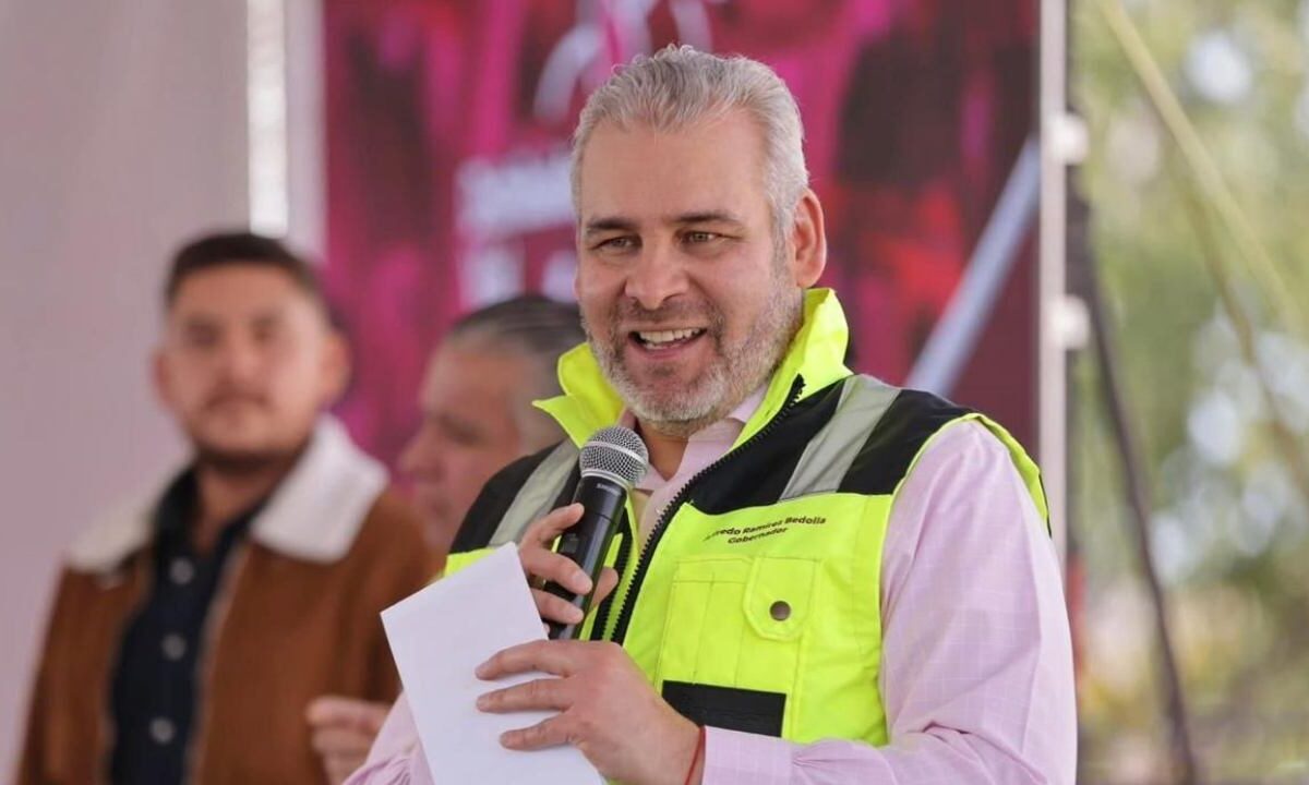 El estado de Michoacán sumará este año 2 mil km de carreteras rehabilitadas.