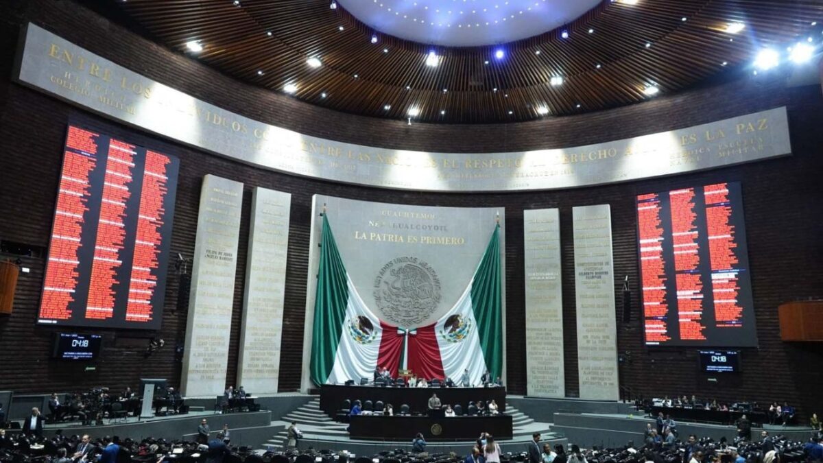 A través de una plataforma los legisladores deben ir documentando fotografías de las bardas pintadas, con ubicación y fecha. 