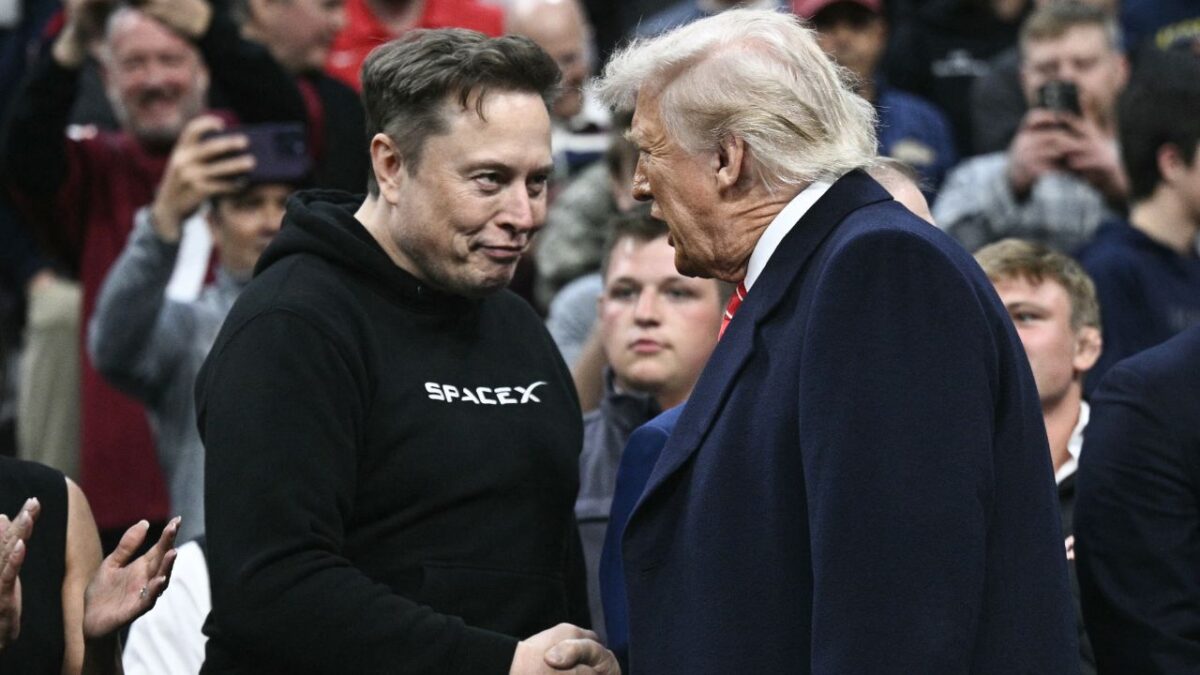 Elon Musk planea reducir “significativamente” las horas que dedica a la administración de Donald Trump en mayo para centrarse en Tesla