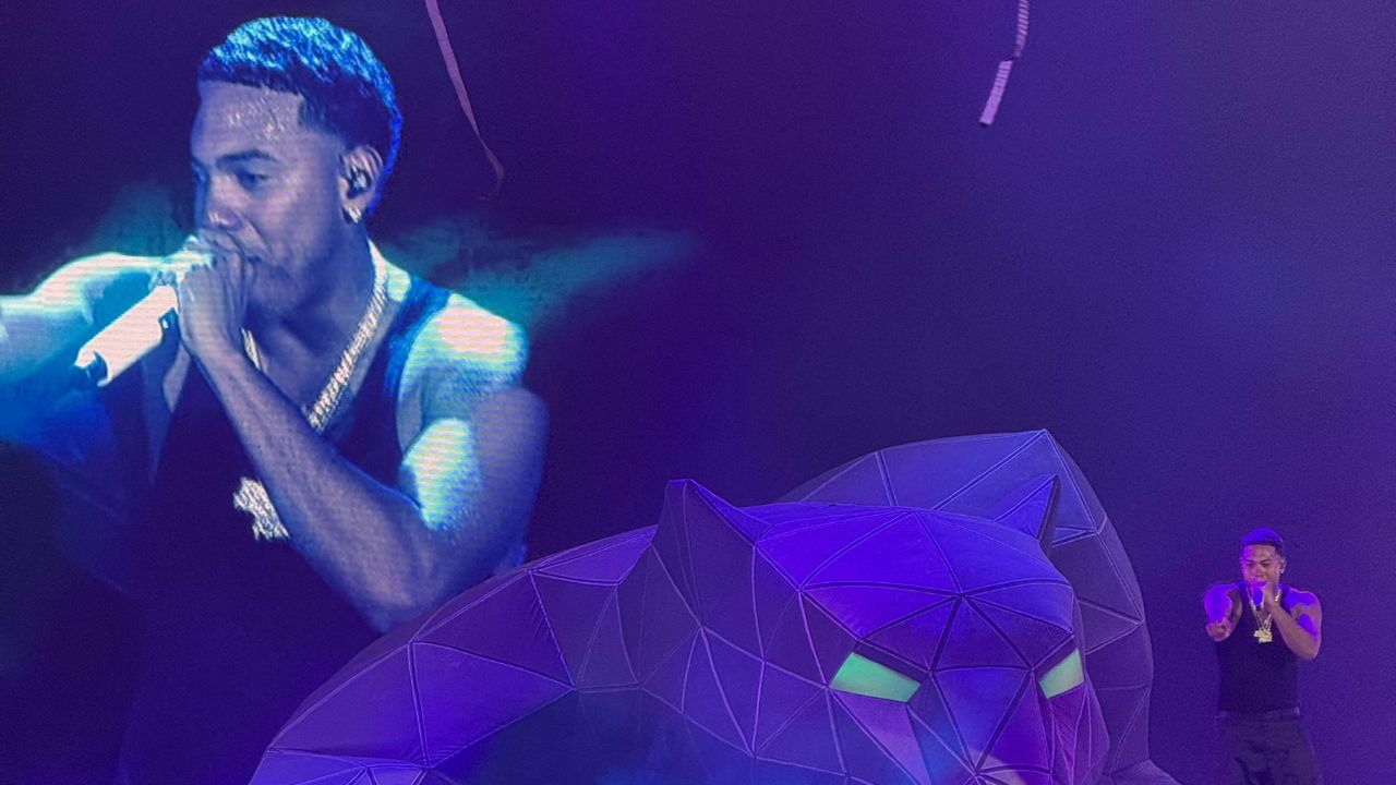 Myke Towers llegó a la Ciudad de México con un show cargado de energía.
