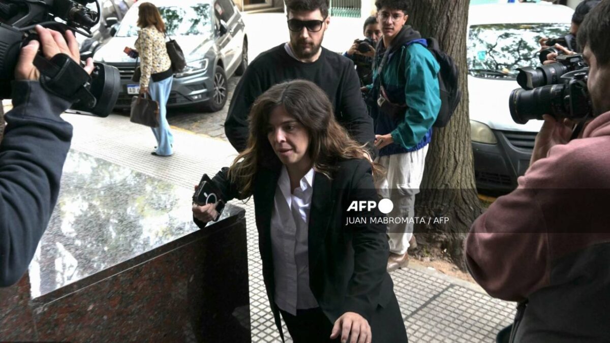 La hija mayor de Maradona, Dalma Maradona, realizó declaraciones durante el juicio contra el equipo médico acusado de la muerte de su padre.