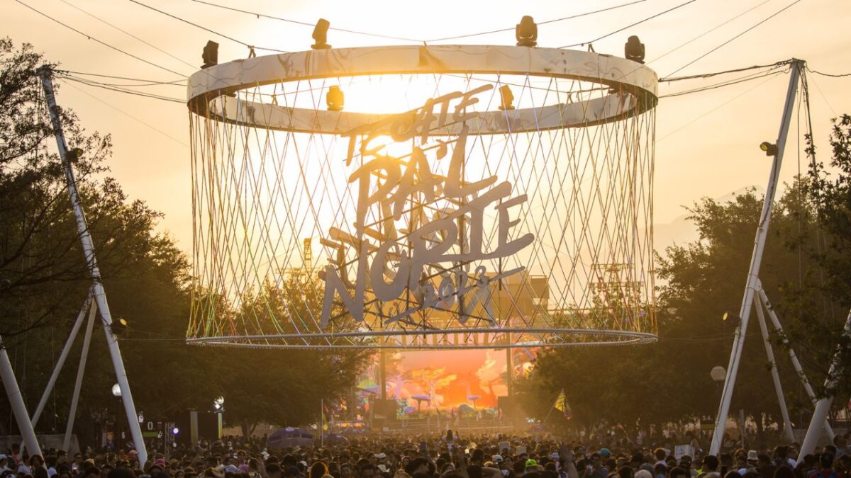 El festival más importante de Nuevo León, Tecate Pa’l Norte 2025, promete una edición histórica con más de 150 artistas y ocho escenarios