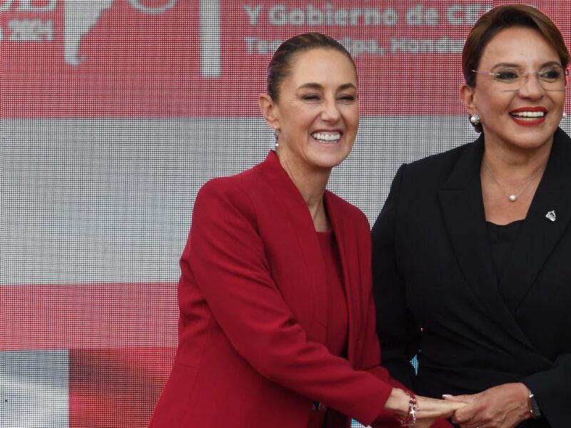 Presidenta de Honduras pide unión de la CELAC ante reacomodo económico de EU y el mundo