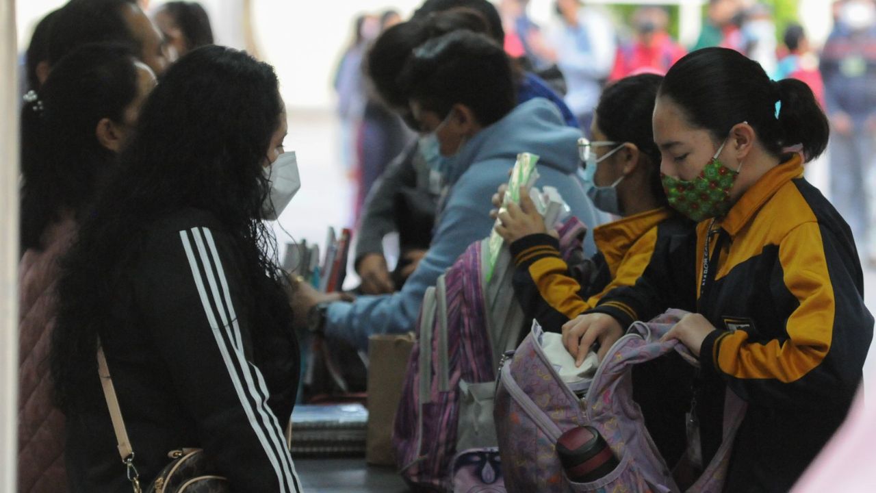 Elizabeth Mateos de Morena presentó una iniciativa para implementar protocolos para la detección de armas u objetos peligrosos en escuelas.
