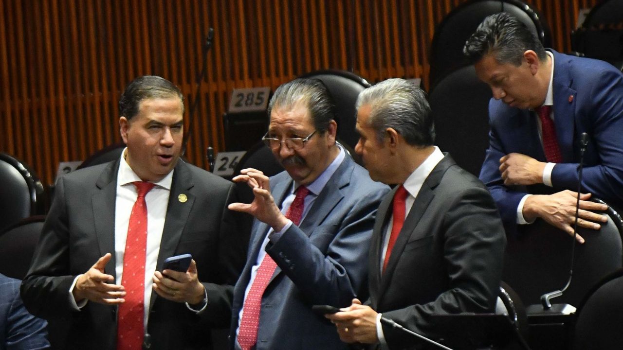 Reginaldo Sandoval, coordinador de los diputados del PT, aseguró que la relación con Morena está “congelada” por su soberbia.