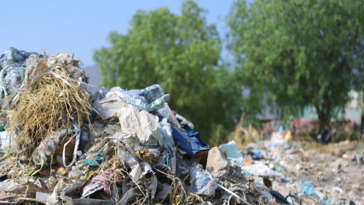En Ecatepec, en la zona limítrofe con Tlalnepantla, se recolectaron un total de 350 toneladas de basura.