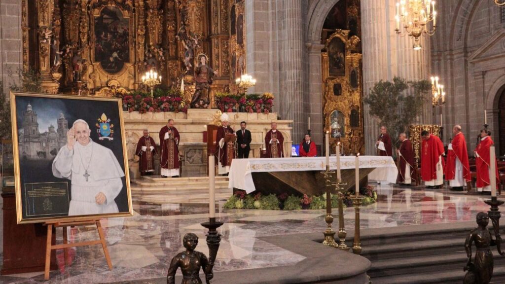 Recuerdan legado del papa Francisco en la Catedral Metropolitana. Noticias en tiempo real