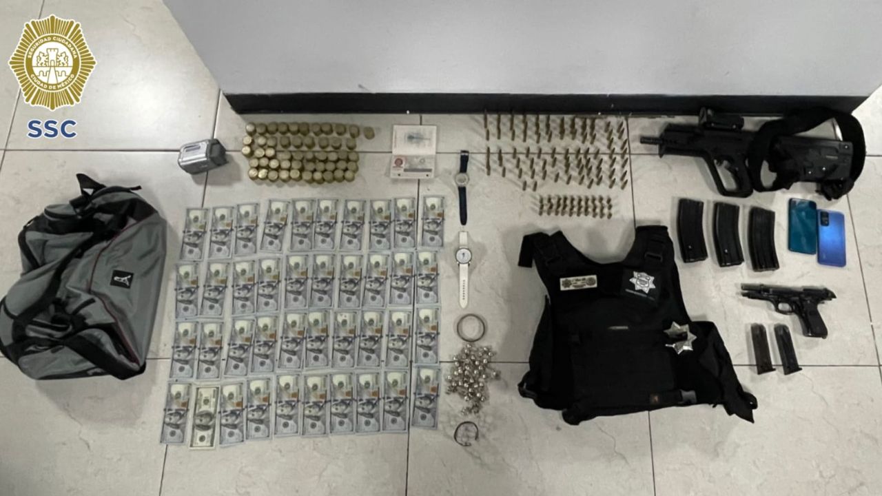 Un presunto agente federal fue detenido por ingresar a una casa y sustraer objetos de valor, en la alcaldía Álvaro Obregón.