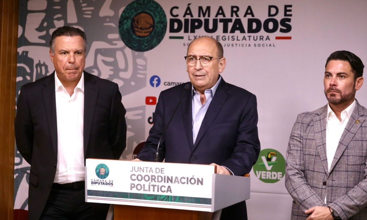 Rubén Moreira recalcó la necesidad de desechar la iniciativa presidencial en materia de Ley de Telecomunicaciones.
