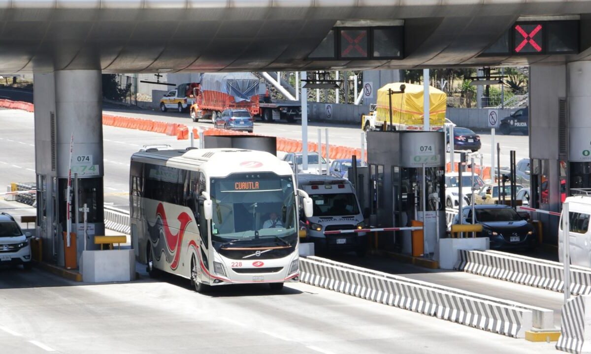 La Secretaría de Infraestructura, Comunicaciones y Transportes (SICT) arrancó el Operativo Semana Santa 2025.