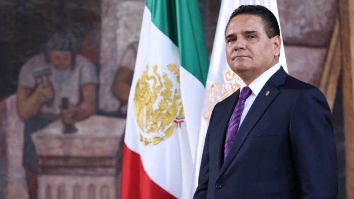 Silvano Aureoles habría obtenido suspensión provisional contra su captura