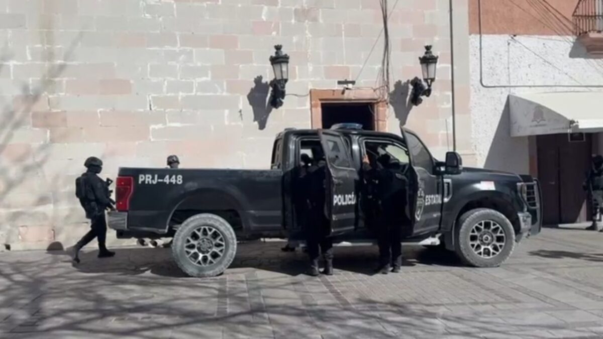 En este periodo vacacional también fue ejecutado a balazos quien fungía como comisario municipal de Teocaltiche, Jalisco, Ramón Grande Mincada.
