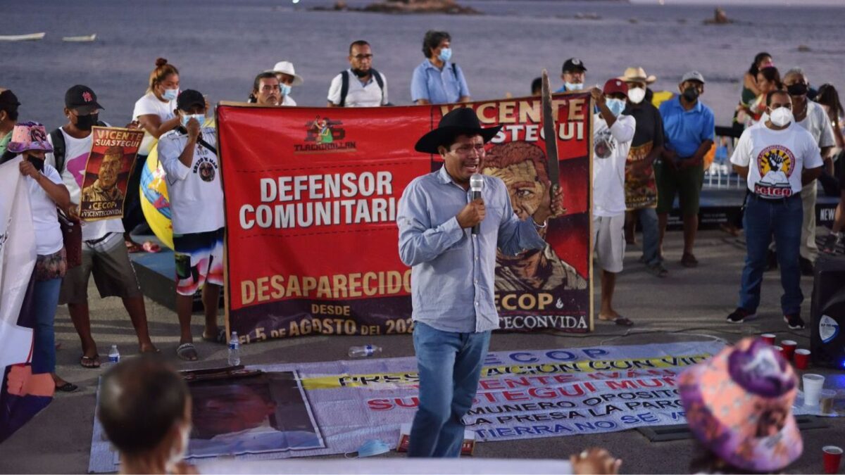 El activista Marco Antonio Suástegui Muñoz, falleció este viernes, luego de permanecer ocho días hospitalizado tras un atentado en su contra.