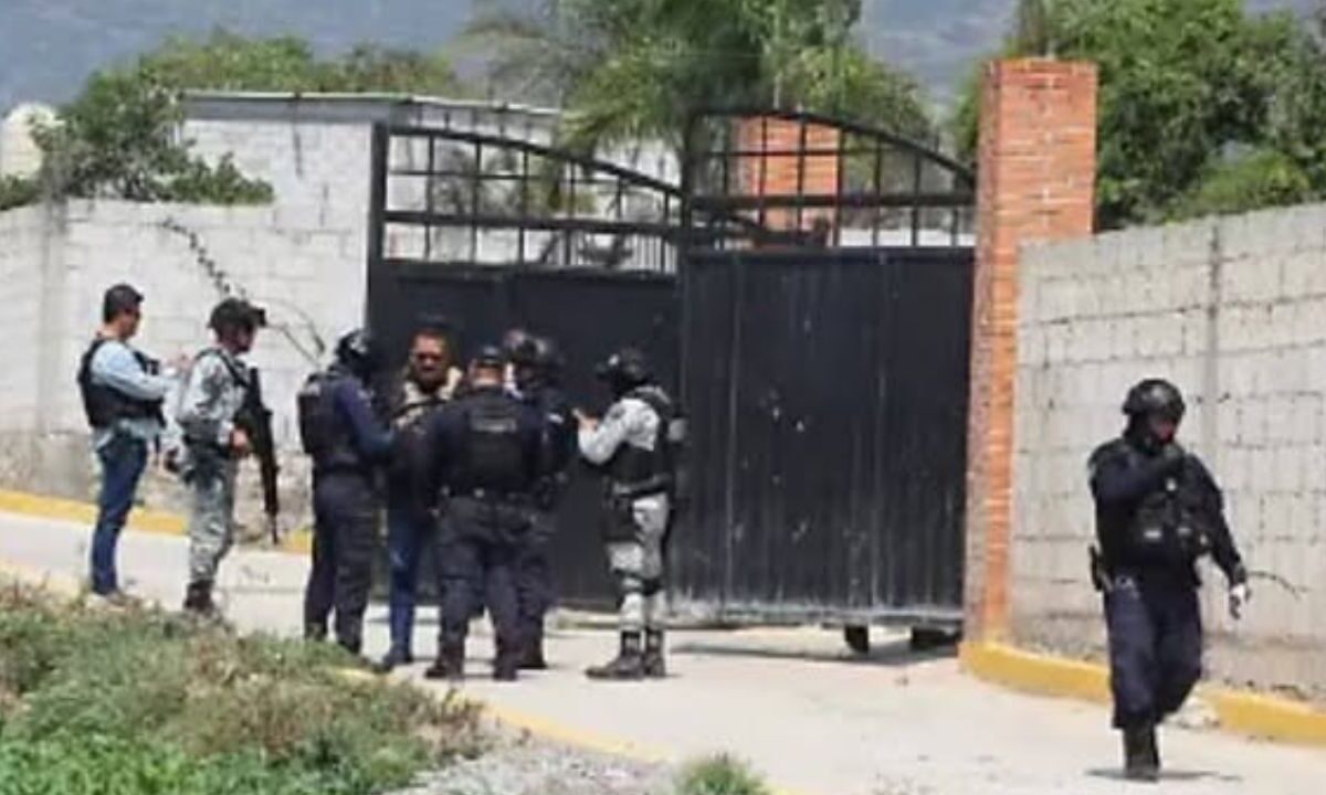 Asesinan a tres personas en Veracruz; dos de las víctimas serían familiares del alcalde de Maltrata.