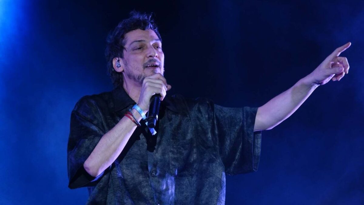 La banda de rock alternativo, Zoé, confirmó que dará un concierto en el Estadio GNP Seguros.