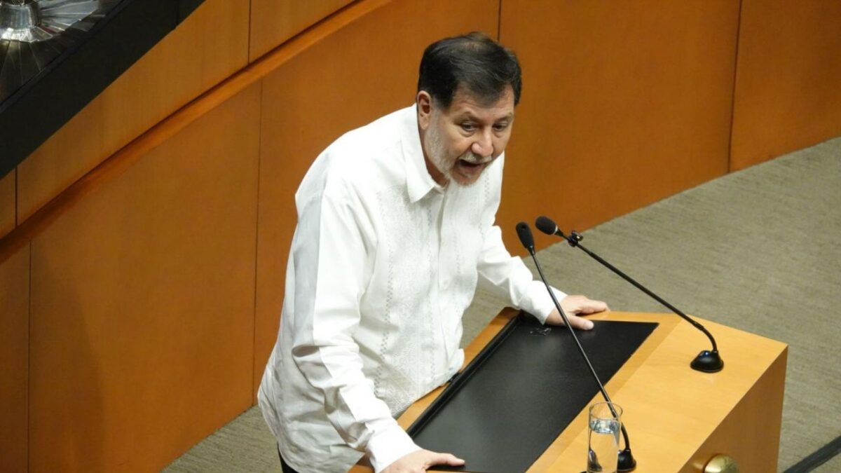 Con el Senado, Noroña logra disculpa de ciudadano al que llamó "bestia"