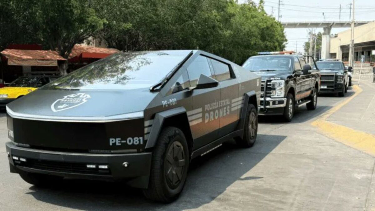 El gobernador de Jalisco sumó tres Cybertruck para 