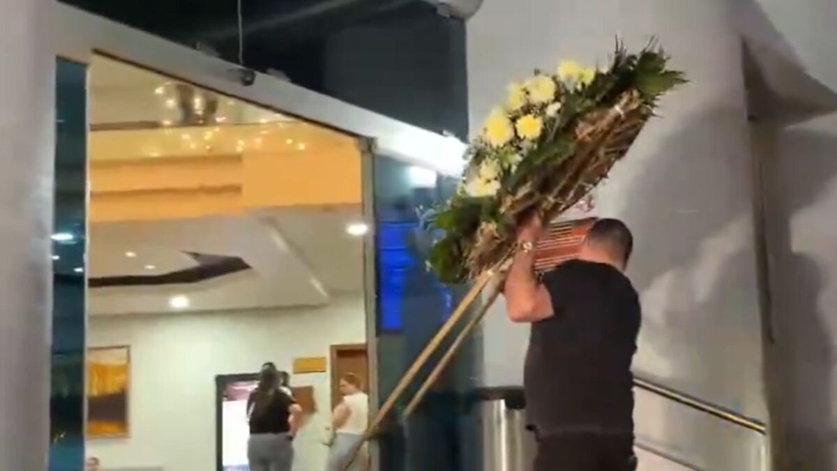 Velan a Valeria Márquez en un funeral marcado por el hermetismo